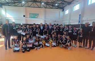 Karpuzlu’da Yıldız Erkekler Voleybol Müsabakaları tamamlandı