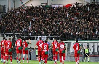 Karşıyaka, Eskişehirspor deplasmanında