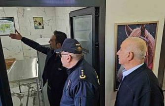 Kaymakam Kan ve Başkan Tetik, Veteriner Kliniği açılışına katıldı