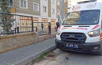 Kayseri’de 8. kattan düşen kadın öldü
