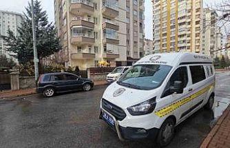 Kendi karısını öldürmeye geldi, görevlinin karısını öldürdü