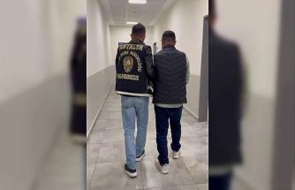 Kendisini polis olarak tanıtan dolandırıcı tutuklandı