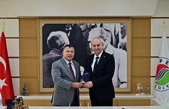 Kepez Belediyesi’ne SGK’dan teşekkür plaketi