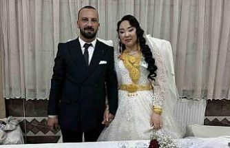 Kırgız gelin ve Yüksekovalı damadın kargoda başlayan aşkı mutlu sonla bitti