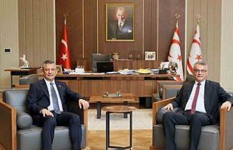 KKTC Cumhurbaşkanı Erhürman, CHP Genel Başkanı Özel’i kabul etti