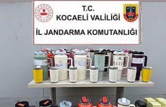 Kocaeli’de piyasa değeri yüksek ünlü markaya ait 100 termos ele geçirildi
