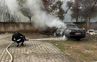 Kurtalan’da araç alev topuna döndü
