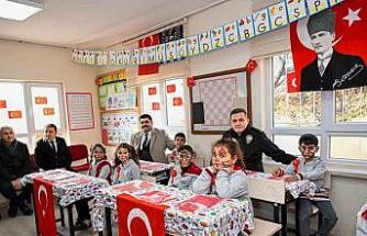 Malatya Emniyeti minik kalplere dokundu