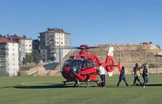 Malatya’da ambulans helikopter yaşlı adam için havalandı