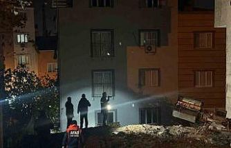 Manisa’da çatlak oluşan iki bina tahliye edildi