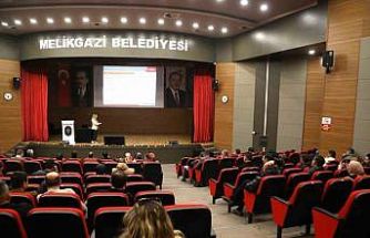 Melikgazi Belediyesi’nde kamu ihale mevzuatı eğitimi veridi