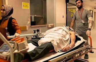 Merdiven boşluğuna düşen yaşlı adam ağır yaralandı