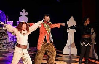 Merkezefendi Kent Tiyatrosu çocuklarla buluşuyor