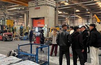 Meslek lisesi öğrencileri üretim süreçlerini yerinde öğreniyor