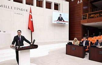 MHP’li Özdemir: "Basın kartı bulunmayan veya kurumsal bir kimlik altında akredite edilmemiş şahısların basın faaliyeti adı altında yürüttükleri çalışmaların engellenmeli"