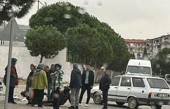 Motosiklet ve otomobilin karıştığı kazada 1 kişi yaralandı