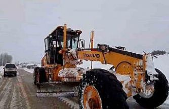 Mudurnu’da karla mücadele çalışmaları aralıksız sürüyor