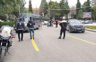 Muğla Cumhuriyet Meydanı’nda geniş kapsamlı trafik denetimi