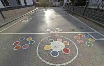 NÖHÜ gönüllü öğrencilerinden Selçuk İlkokulu’na renkli dokunuş