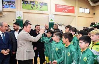 Osmangazi Belediyesi’nden amatör spor kulüplerine malzeme desteği