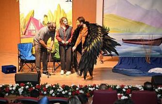 Osmaniye’de minikler "Ronnie-Göldeki Fısıltı" oyunuyla tiyatro şöleni yaşadı