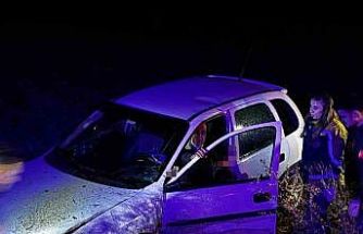 Otomobil tarlaya uçtu, ekipler yaralı için seferber oldu