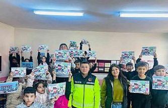 Pozantı’da ilkokul öğrencilerine trafik eğitimi