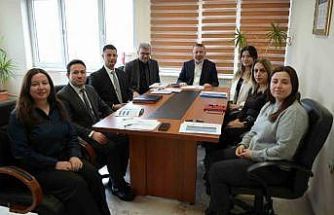 Rektör Kırışık, Uluslararası İlişkiler Koordinatörlüğü ekibiyle bir araya geldi