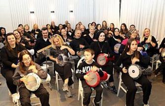 Ritimle gelen dostluk: 7’den 70’e herkes aynı melodide buluşuyor