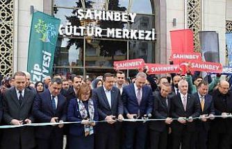 Şahinbey Belediyesi’nin Nizip’e kazandırdığı Kültür Merkezi’nin açılışı yapıldı
