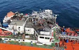 Saldırıya uğrayan MIDVOLGA-2 isimli geminin Sinop’taki tamir çalışmaları sürüyor