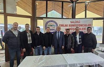 Salihli emlakçılarda başkan değişti