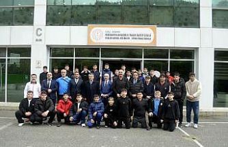 Şampiyon güreşçilere destek sözü