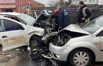 Samsun’da üç aracın karıştığı kaza: 6 yaralı