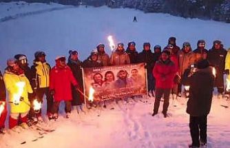 Sarıkamış’tan Bursa’ya vefa köprüsü: Genç kayakçılar, Bursa’daki yangında ölen kayakçıları andı