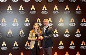 Sokak hayvanları için geri dönüşüm projesine sürdürülebilirlik ödülü