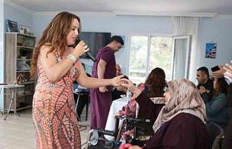 Söke Huzur Evi’nde erken yeni yıl kutlaması renkli geçti