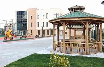 Sultangazi’de D Caddesi zeminaltı otopark, hizmet tesisi, park ve aile sağlığı merkezi birçok ihtiyaca çözüm oldu