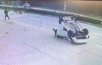 Taklalar atan otomobilden burnu kanamadan çıktı