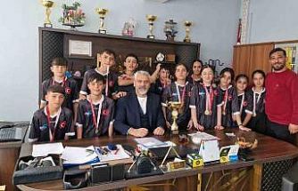 TESKOMB Süphan Ortaokulu’ndan korfbolda şampiyonluk gururu