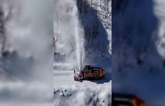 Tunceli’de 76 köy yolu ulaşıma açıldı, 59 köy yolunda çalışmalar devam ediyor