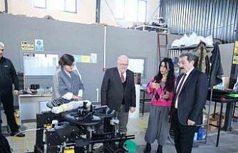 Türk mühendislerden çocuklar için mobil yürüme robotu