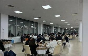 Uluslararası öğrenciler gönüllü rehberleriyle buluştu