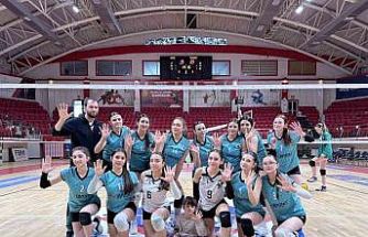 Vezirköprülü voleybolcular finalde