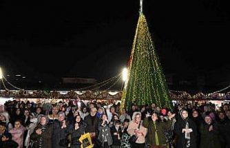 Yeni Yıl Festivali akşam saatlerine renk kattı