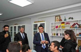 Yılmaz: "Her zaman yanlarındayız"