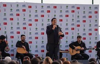 Yılmaz, lise ve üniversite öğrencileri ile buluştu