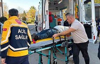 Yolcu minibüsü ile otomobil çarpıştı: 5 yaralı