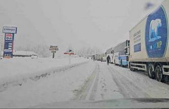 Zonguldak-Ankara yolunda trafik kilitlendi