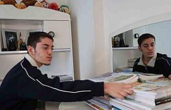 18 günlükken uzuvlarını kaybeden genç azmiyle örnek oluyor